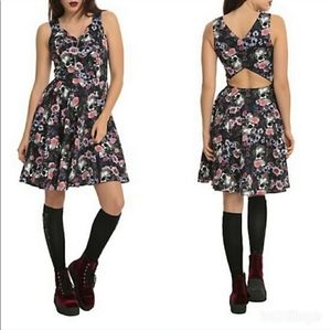 Hell Bunny pin up skater dress skulls roses XS